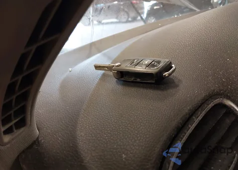 2013 Volkswagen Golf 2.0L Tdi 4-Door z USA, uszkodzony, nr VIN WVWNM7AJ1DW009528